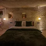Hotell Sato Cave