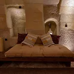 Sato Cave Hotell