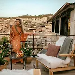 Sato Cave Hotell