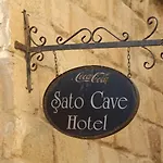 Sato Cave Otel 2*