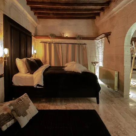 Hotel Sato Cave