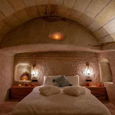 Hotel Sato Cave 2*
