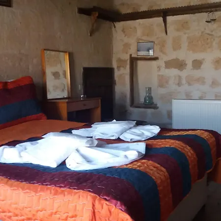 Отель Sato Cave 2*