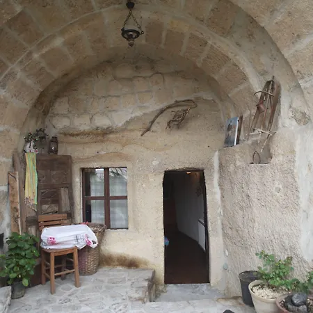 Otel Sato Cave 2*