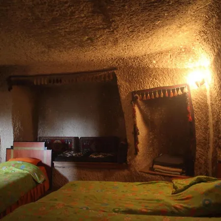 Hotel Sato Cave 2*